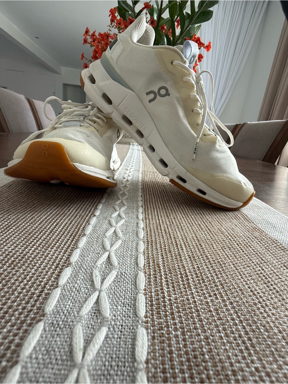 On Running Women's Sneakers in white